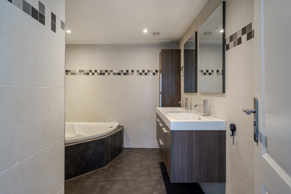 Medium property photo - Nieuweweg 111, 4001 NS Tiel